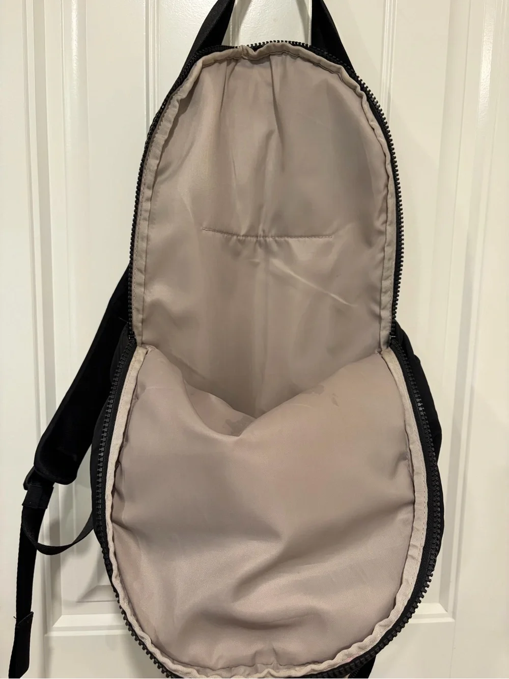 The North Face Black Men’s Casual Daypack Backpack